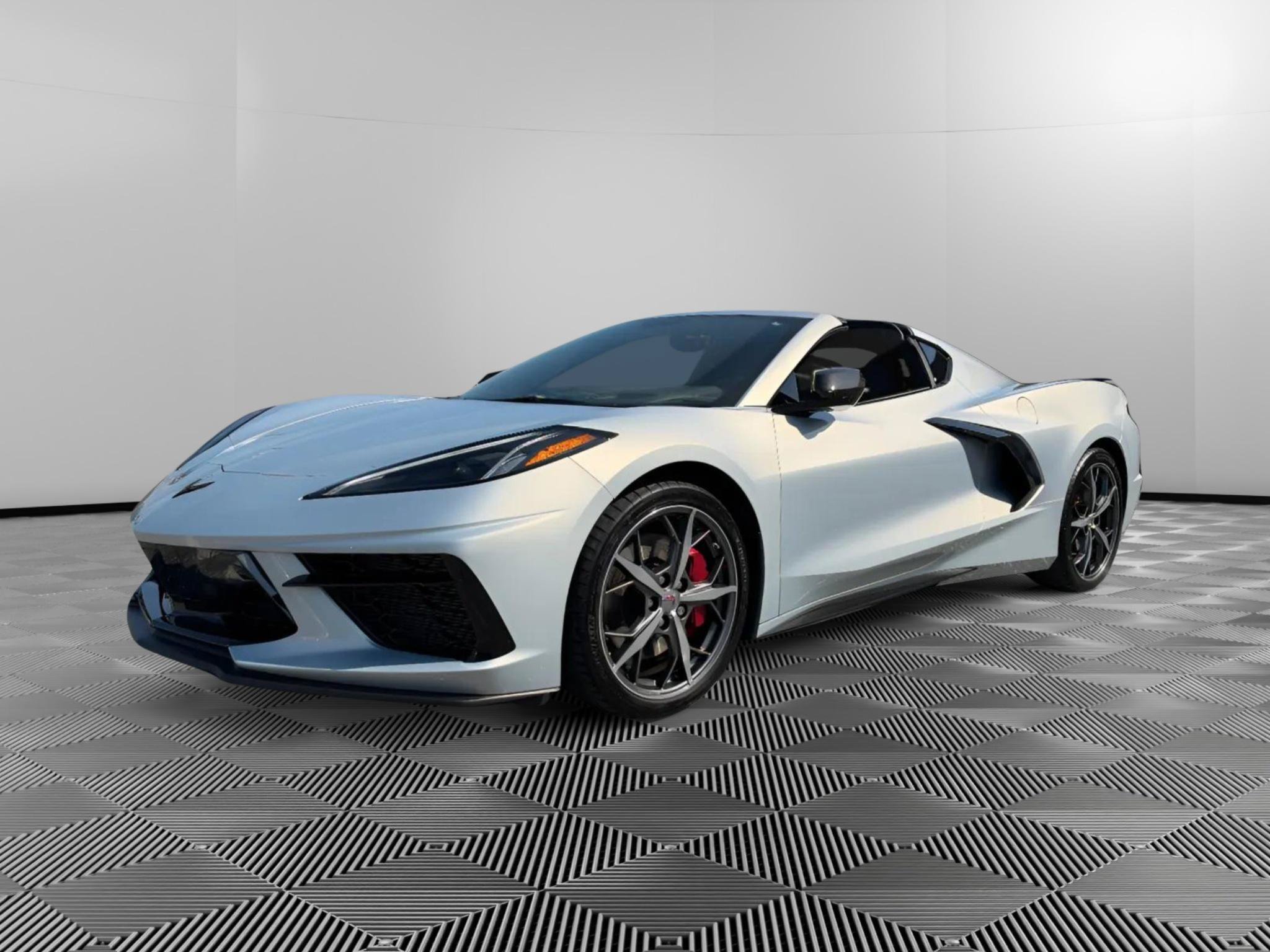 Used 2021 Chevrolet Corvette Stingray Premium Cpe w/ Z51 Performance Package RWD image 1