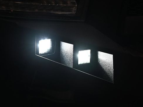 Used 2021 RAM 1500 Classic Warlock image 10