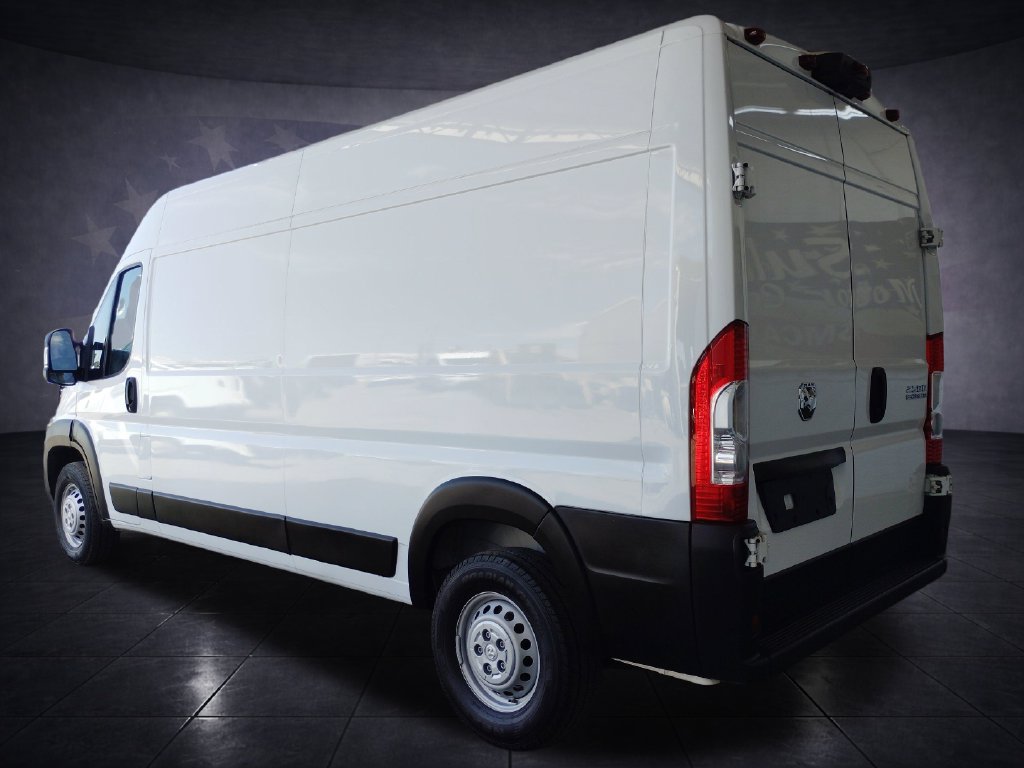 Used 2024 RAM ProMaster 2500 w/ Convenience Group FWD image 3