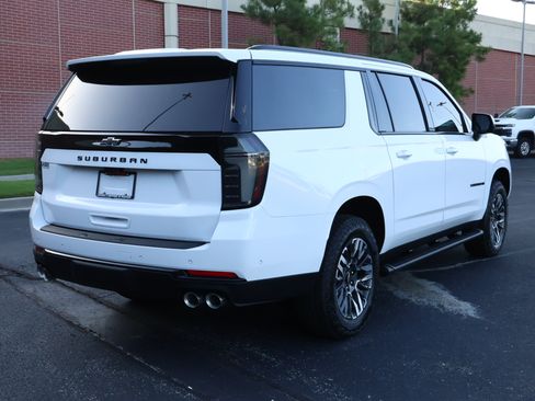 New 2026 Chevrolet Suburban Z71 w/ Z71 Off-Road Package AWD/4WD image 36