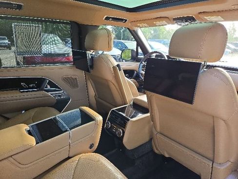 Used 2023 Land Rover Range Rover Long Wheelbase Autobiography AWD/4WD image 11