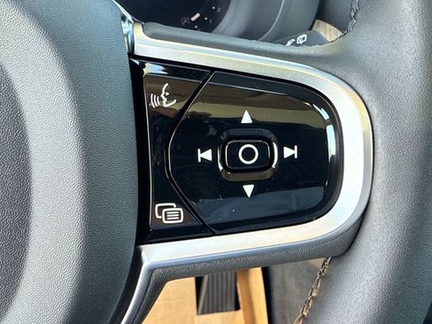 New 2026 Volvo XC60 B5 Plus w/ Climate Package image 27