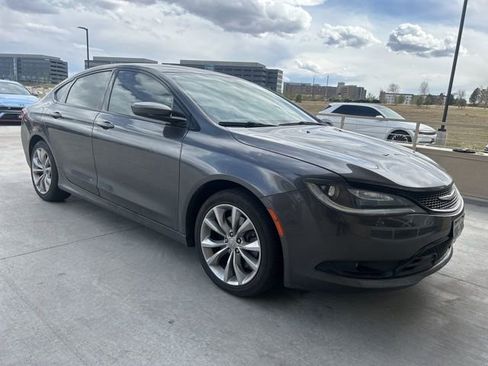 Used 2015 Chrysler 200 S w/ Navigation & Sound Group I image 2