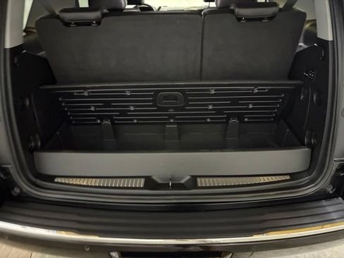Used 2020 GMC Yukon Denali w/ Denali Ultimate Black Edition AWD/4WD image 14