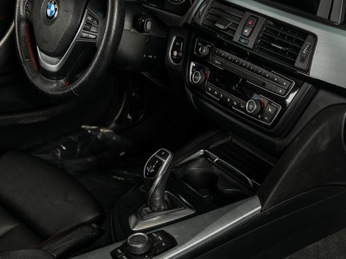 Used 2017 BMW 430i Convertible image 28