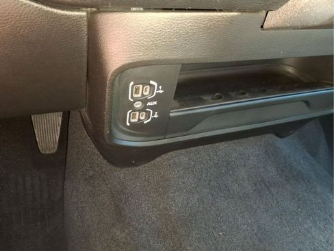 Used 2024 RAM 3500 Tradesman AWD/4WD image 29
