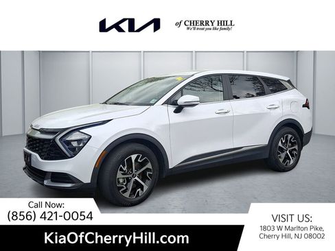 Used 2023 Kia Sportage EX image 1