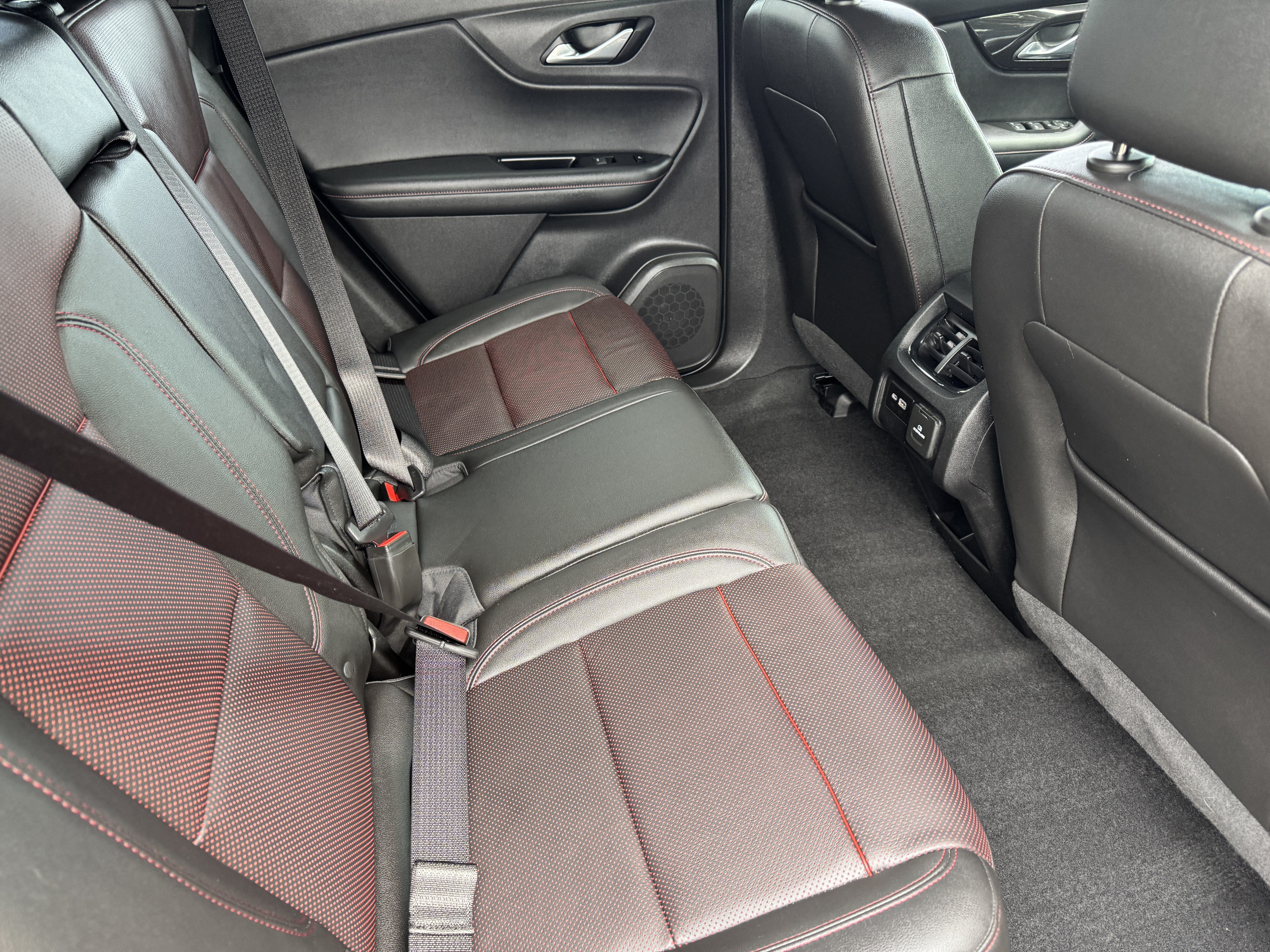 Used 2019 Chevrolet Blazer RS FWD image 20