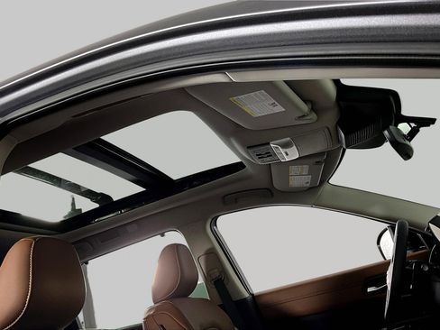 New 2026 Nissan Pathfinder Platinum AWD/4WD image 25
