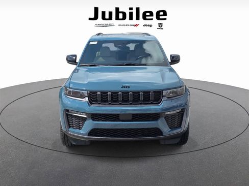 New 2026 Jeep Grand Cherokee L Limited w/ Limited Altitude Package RWD image 2