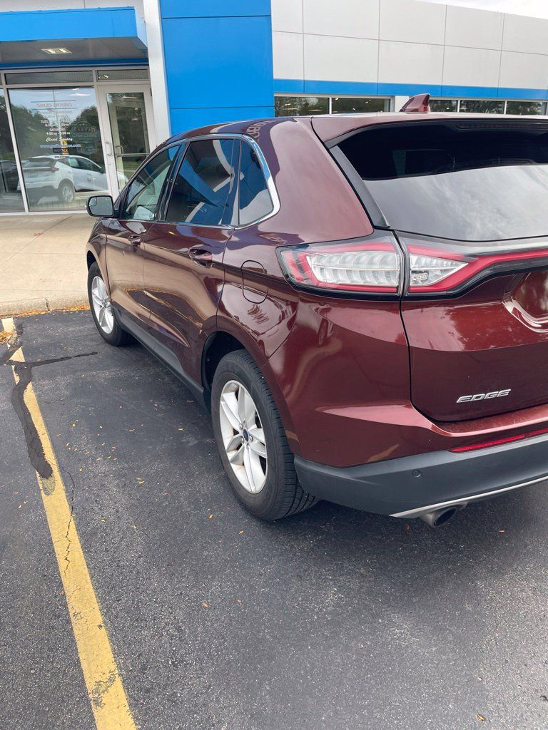 Used 2015 Ford Edge SEL w/ Equipment Group 201A AWD/4WD image 2