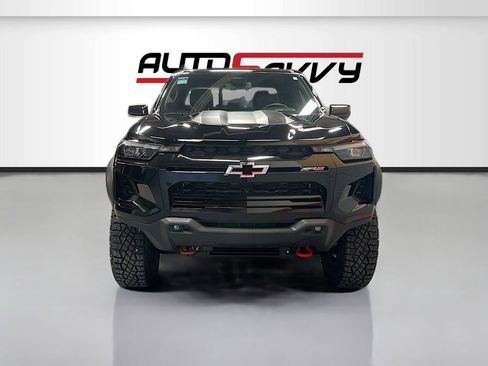 Used 2024 Chevrolet Colorado ZR2 w/ ZR2 Convenience Package III AWD/4WD image 2