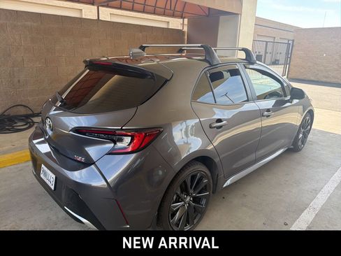 Used 2025 Toyota Corolla XSE FWD image 4