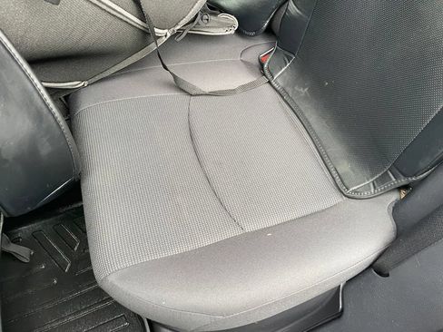 Used 2019 Toyota RAV4 LE w/ Carpet Mat Package AWD/4WD image 8