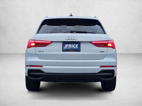 Used 2025 Audi Q3 2.0T Premium w/ Convenience Package image 6