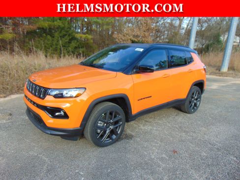 New 2026 Jeep Compass Limited AWD/4WD image 3