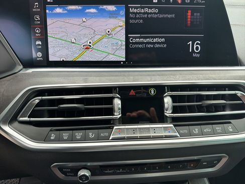 Used 2019 BMW X5 xDrive40i w/ Executive Package AWD/4WD image 14