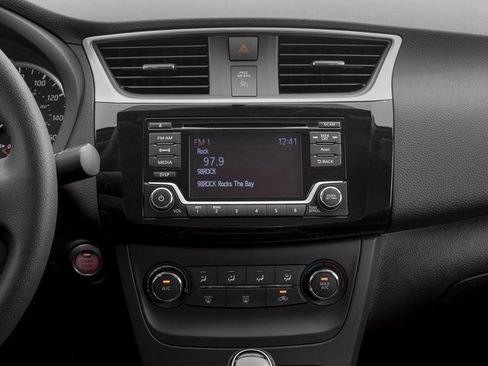 Used 2016 Nissan Sentra SV w/ Style Package FWD image 13