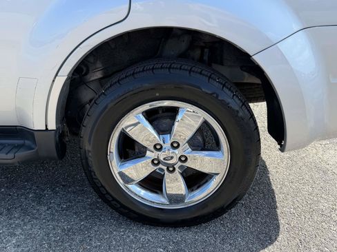 Used 2011 Ford Escape XLT w/ 202A Rapid Spec Order Code FWD image 33