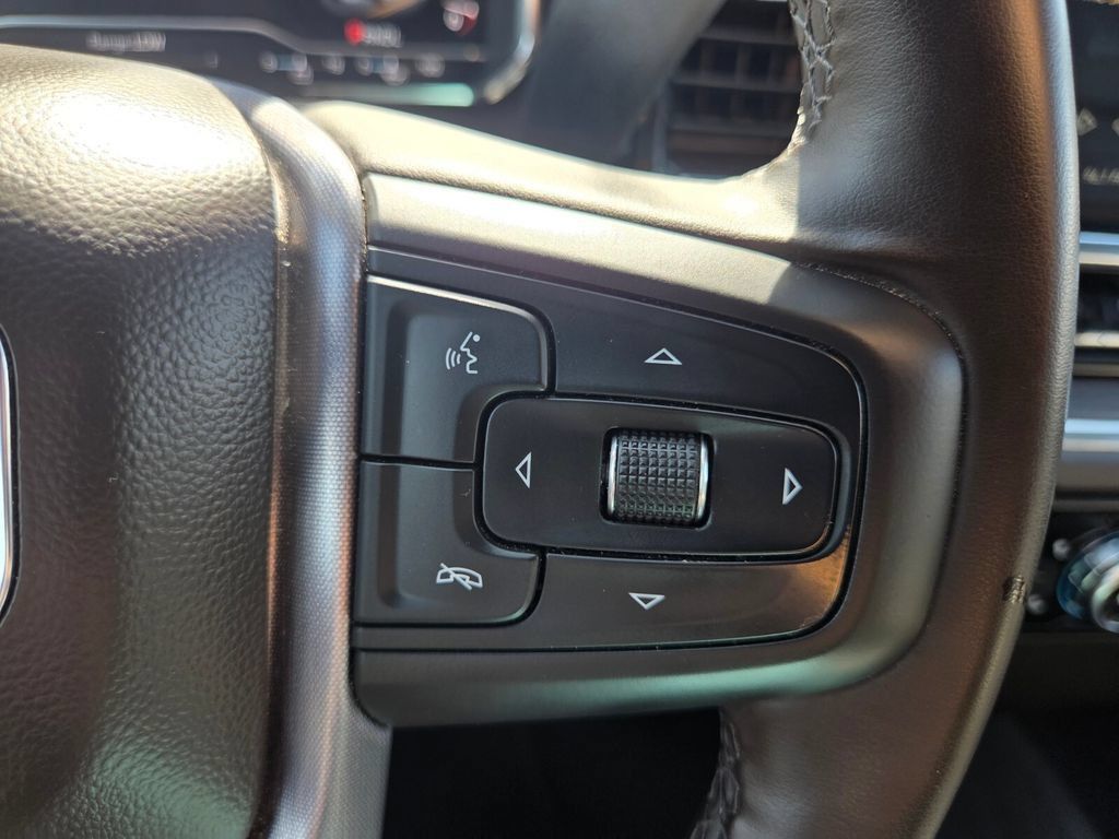 Used 2025 GMC Sierra 1500 SLT AWD/4WD image 14