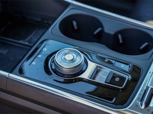 New 2025 Kia Carnival SX w/ SX Dark Edition Package image 37