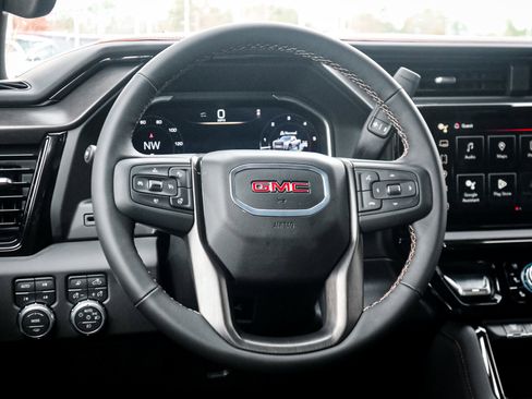 Used 2026 GMC Sierra 2500 AT4 w/ Max Trailering Package image 6