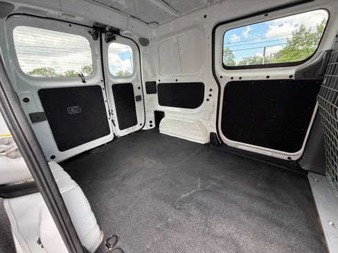 Used 2016 Chevrolet City Express LT image 24