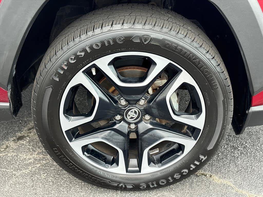 Used 2019 Toyota RAV4 Adventure AWD/4WD image 32