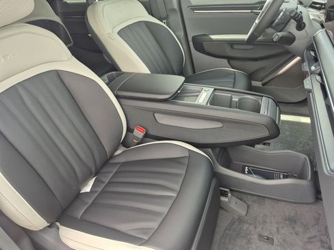 New 2026 Kia EV9 GT-Line AWD/4WD image 17