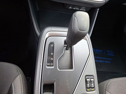 Certified 2025 Subaru Crosstrek 2.0i Premium image 17