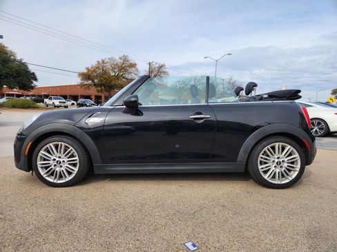Used 2019 MINI Cooper S image 2