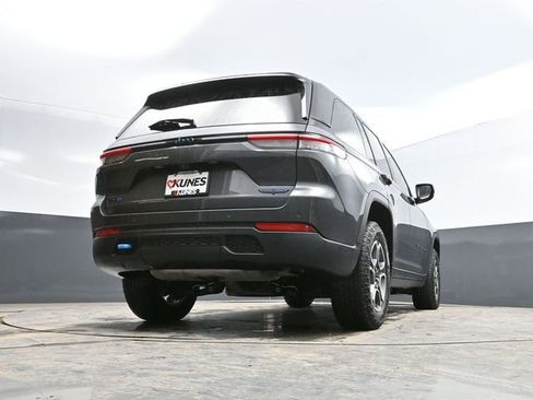 Used 2022 Jeep Grand Cherokee Trailhawk image 53