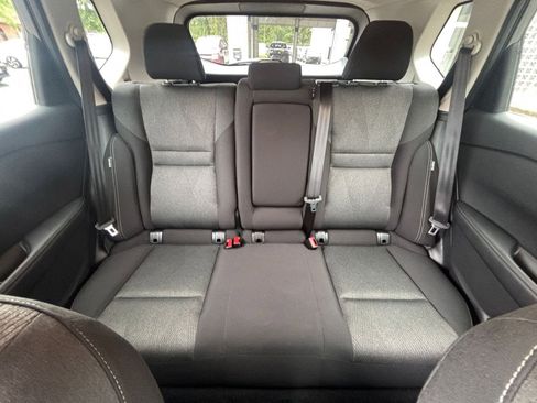 Used 2025 Nissan Rogue SV AWD/4WD image 40
