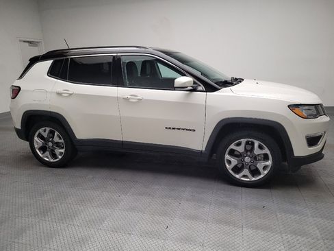 Used 2019 Jeep Compass Limited FWD image 11