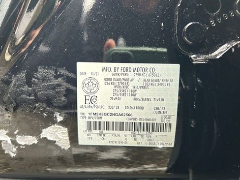 Used 2022 Ford Explorer ST w/ ST Street Pack image 34