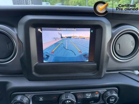 Used 2022 Jeep Gladiator Sport AWD/4WD image 79