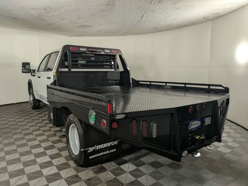 New 2025 GMC Sierra 3500 Pro w/ Convenience Package AWD/4WD image 4