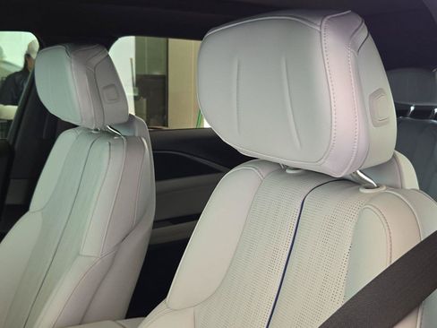 Certified 2024 Cadillac Lyriq Sport RWD image 12
