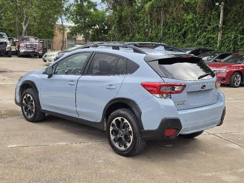 Used 2022 Subaru Crosstrek 2.0i Premium w/ Moonroof Package image 2