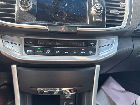 Used 2013 Honda Accord EX image 18