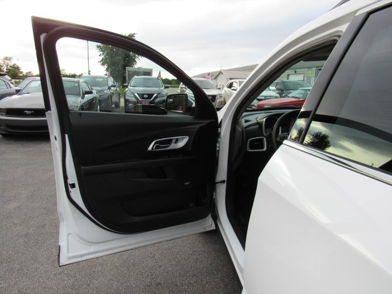 Used 2015 Chevrolet Equinox LTZ w/ LPO, Protection Package AWD/4WD image 12