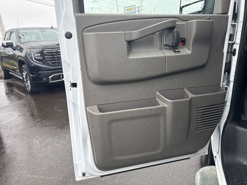Used 2023 Chevrolet Express 2500 w/ Driver Convenience Package image 18
