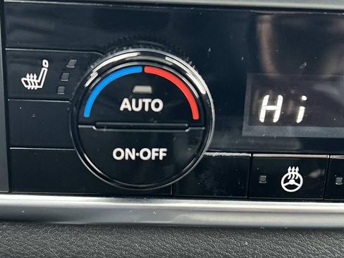 Certified 2023 Nissan Rogue SV w/ SV Premium B Package AWD/4WD image 34