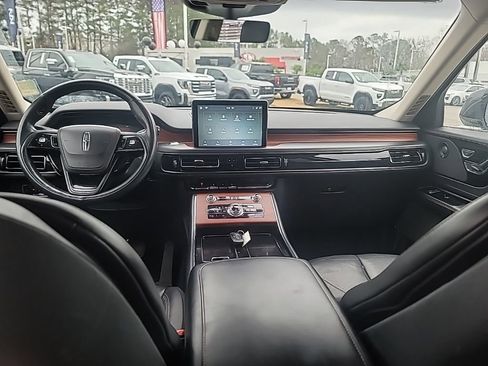 Used 2023 Lincoln Aviator Reserve image 26