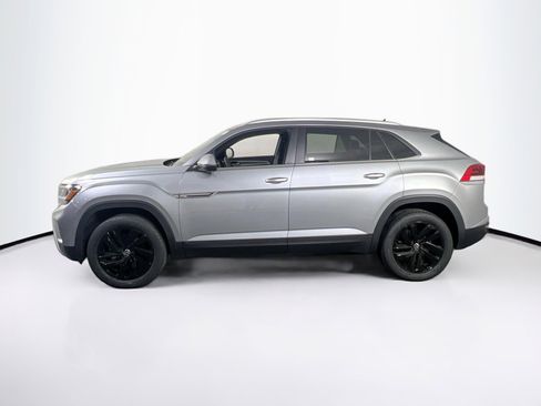 Used 2022 Volkswagen Atlas Cross Sport SE image 8