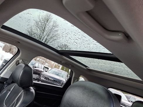 Used 2022 Kia Sorento SX image 15