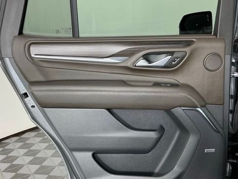 Used 2022 GMC Yukon Denali RWD image 16