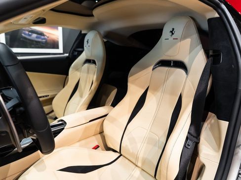 Used 2025 Ferrari 12Cilindri image 4