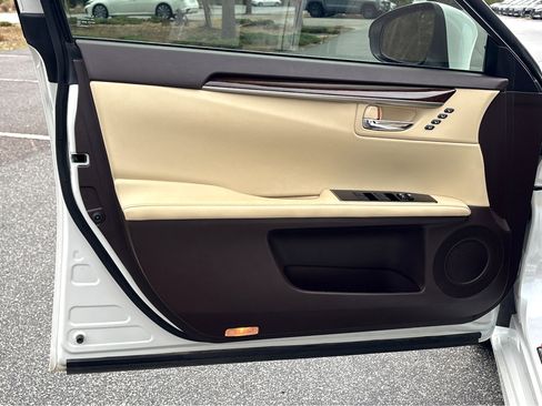 Used 2018 Lexus ES 350 image 28