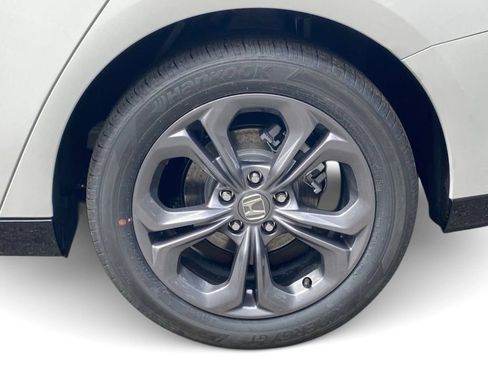 New 2026 Honda Accord EX-L image 32